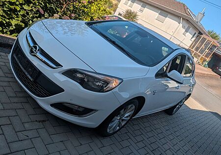 Opel Astra 1.4 Turbo 150 Jahre 103kW 150 Jah...