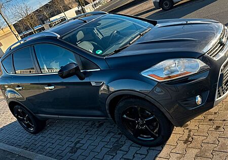 Ford Kuga 2,0 TDCi 2x4 Titanium Titanium