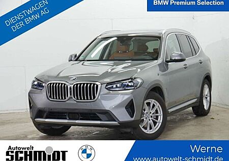 BMW X3 xDrive20i / NP= 71.039,- / Pano / HeadUp /