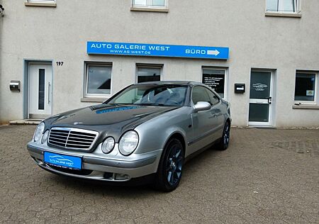 Mercedes-Benz CLK 200 *2. Hand*Erst 100.000km*NAVI*SHZ*PDC*