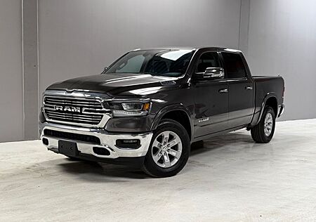 Dodge RAM 1500 5.7 4x4 Laramie 6-SITZER 1. Hand