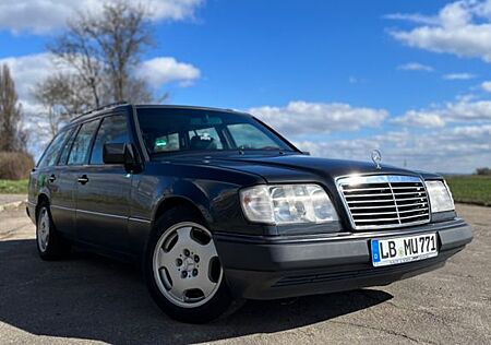 Mercedes-Benz E 280 S124 W124 280 TE Kombi