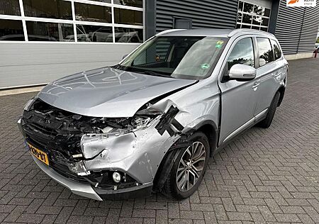 Mitsubishi Outlander 2.0 Connect Pro