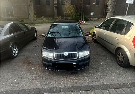 Skoda Fabia 1.4 16V Elegance Sedan Elegance