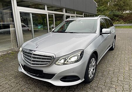 Mercedes-Benz E 250 T-Modell *2.Hand*Scheckheft*Top Zust