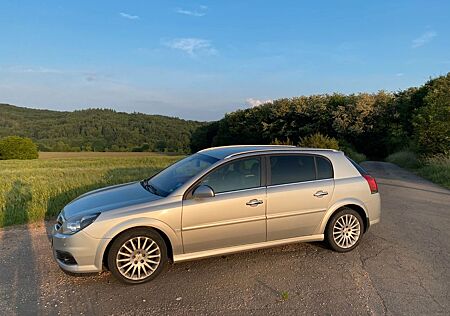 Opel Signum 1.9 CDTI 110kW -