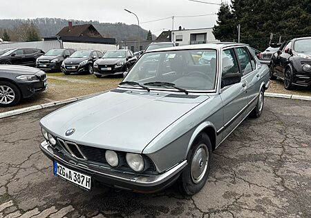 BMW 525 Oldtimer mit H-Kennzeichen
