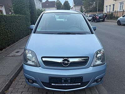 Opel Meriva Edition 1,6 AHK SHZ KLIMA 1.Hd TÜV NEU