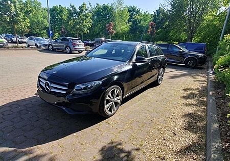Mercedes-Benz C 220 d T -