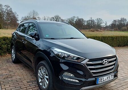 Hyundai Tucson Kamera NAVI Alu-Allwetterreifen