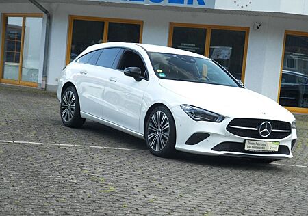 Mercedes-Benz CLA 200 Shooting Brake Progressive Automatik KEY
