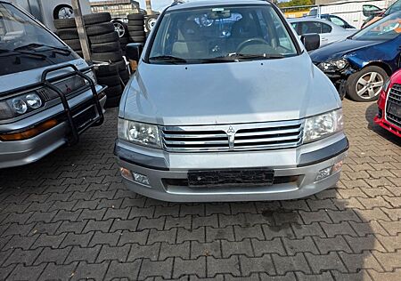 Mitsubishi Space Wagon 2,4 GDI Avance