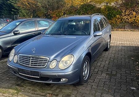 Mercedes-Benz E 200 KOMPRESSOR