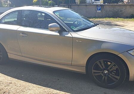 BMW 120i Coupé -