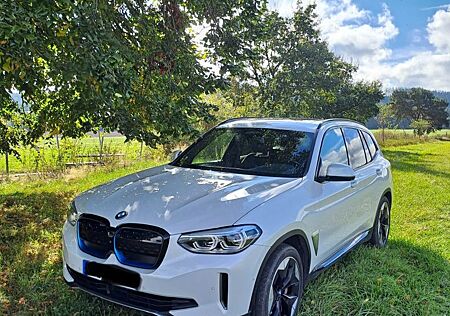 BMW iX3 IMPRESSIVE AHK LED HEADUPDISP BATTERIECHECK