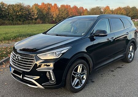 Hyundai Grand Santa Fe 2.2 CRDi GLS 4x4/7Sitze/Pano/AHK