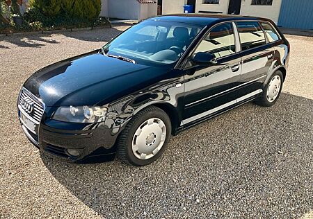 Audi A3 1.6 Ambition Sportback TÜV AHK 8 Reifen
