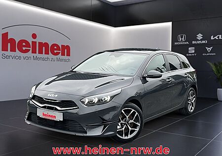 Kia Cee'd 1.5 PLATINUM DCT NAVI LEDER GLASDACH