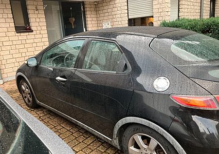 Honda Civic 2.2i-CTDi, AHK, TÜV bis 09.2026