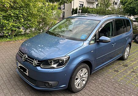 VW Touran Volkswagen 1.6 TDI LIFE BlueMotion Technology LI...