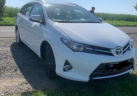 Toyota Auris Touring Sports