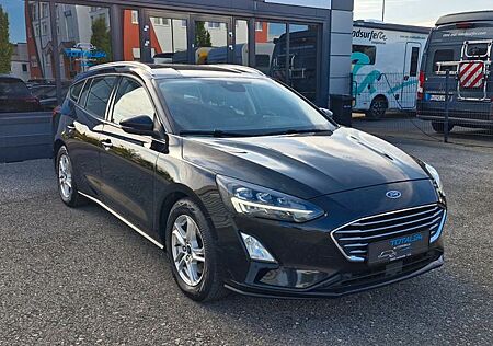 Ford Focus Turnier/Navi/LED/Tempo/Sitzheiz/PDC/1Hand