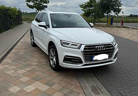 Audi Q5 40 TDI S tronic quattro -