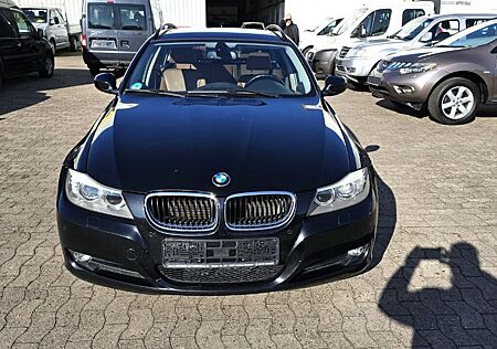 BMW 318 .i LEDER TÜV 4.27 NAVI PANO XENON AHK ALU KL
