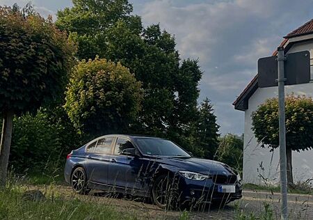 BMW 318i -