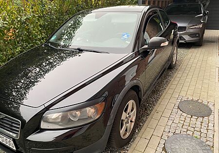 Volvo C30 1.6D, TÜV u. Service neu