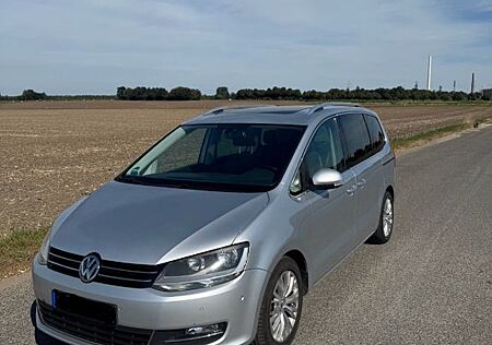 VW Sharan Volkswagen 2.0 TDI DSG BlueMotion Tech Highline ...
