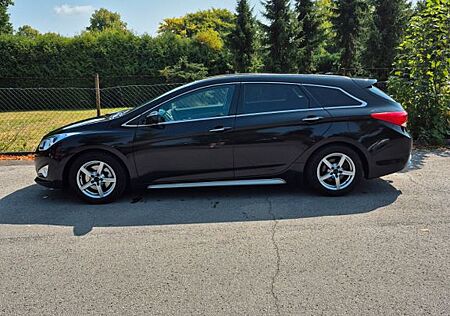Hyundai i40 cw 1.7 CRDi Style 100kW Automatik Style