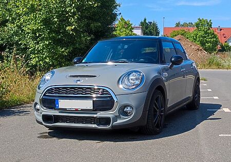 Mini Cooper S Gepflegter als 5 Türer/Remus