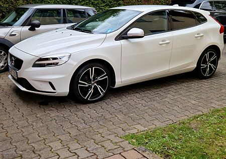 Volvo V40 D2 - R Design "ATM" 4000km