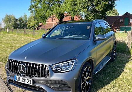 Mercedes-Benz GLC 400 d 4M - AMG Styling, HUD, Pano, Massage