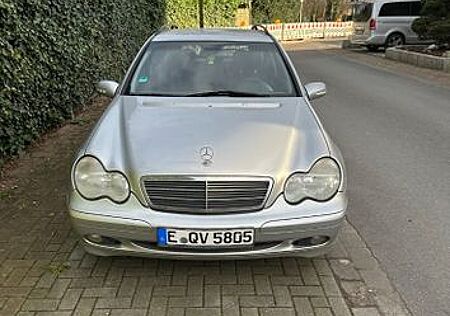 Mercedes-Benz C 180 T CLASSIC Classic