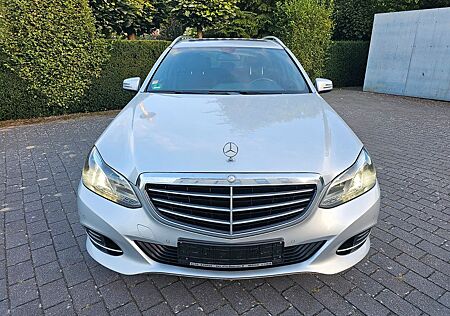 Mercedes-Benz E 220 CDI BlueEfficiency Schiebedach Kamera