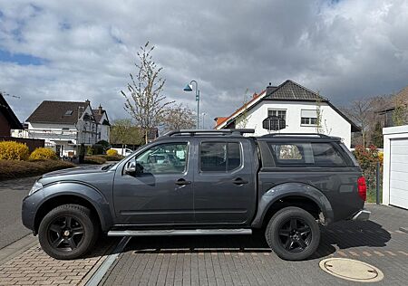 Nissan Navara 2.5 dCi Double Cab - HOCHGELEGT -NAVI