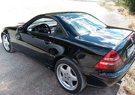 Mercedes-Benz SLK 200 Kompressor - AMG neue Steuerkette u.v.m.