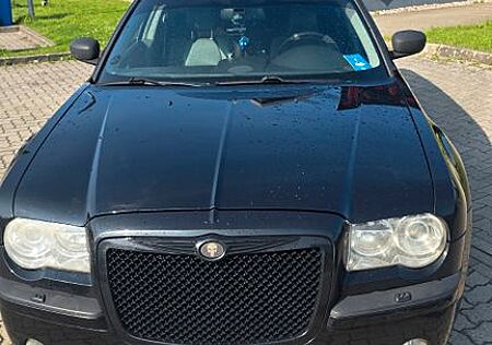 Chrysler 300C Touring 3.0 CRD Autom. -
