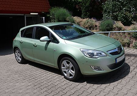 Opel Astra 1.4 Turbo 140PS, TÜV 6/27, AHK