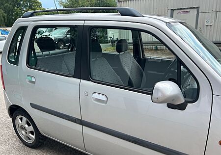 Opel Agila 1.2 16V -