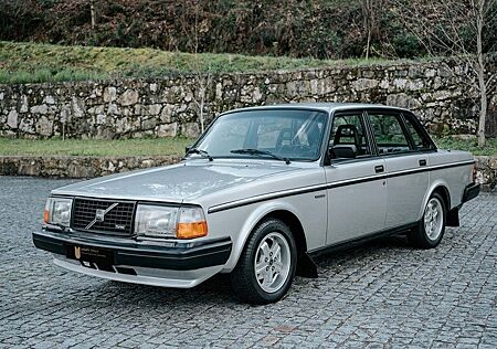 Volvo 240 Turbo 41.000Kms -160Photos