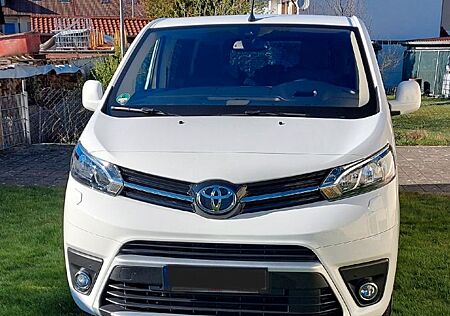 Toyota Pro Ace Proace (Verso) 2,0-l-D-4D 130kW L1 Team Deut...