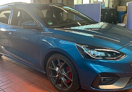 Ford Focus ST Performance Digital 1.Hand Head Up