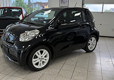 Toyota iQ + 1,33-l-Dual-VVT-i