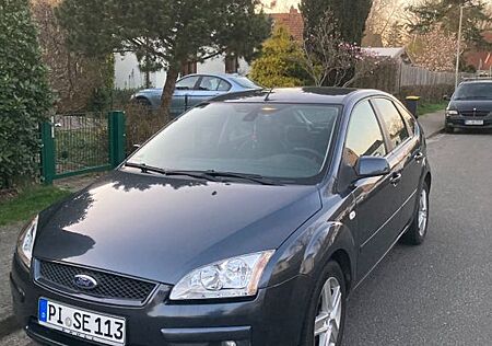 Ford Focus 1,4 Style Style
