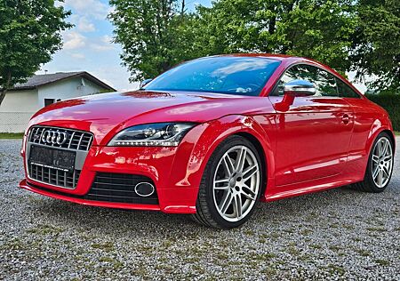 Audi TTS Coupe 2.0 TFSI S tronic quattro -