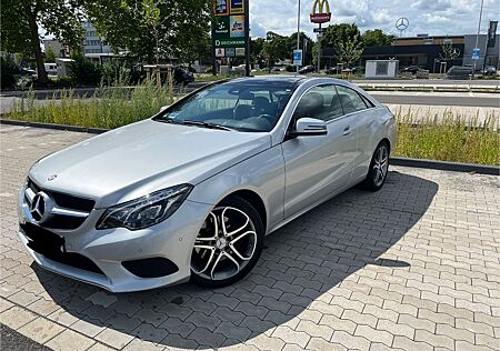 Mercedes-Benz E 250 Coupé Autom. -