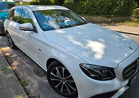 Mercedes-Benz E 300 de T Autom. -